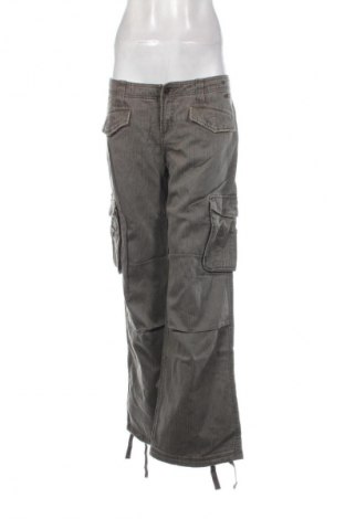 Дамски панталон O'neill, Размер L, Цвят Кафяв, Цена 40,99 лв.