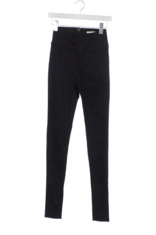 Дамски панталон Pieces, Размер XXS, Цвят Черен, Цена 26,97 лв.