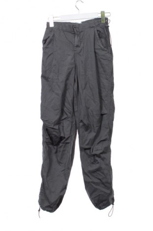 Damenhose Pull&Bear, Größe XS, Farbe Grau, Preis € 14,99