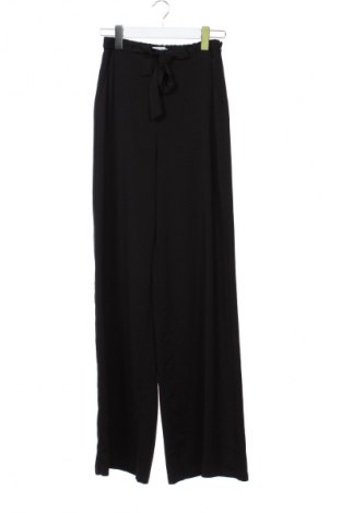 Dámske nohavice Pull&Bear, Veľkosť XS, Farba Čierna, Cena  10,95 €