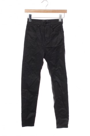 Dámské kalhoty  Pull&Bear, Velikost XXS, Barva Černá, Cena  366,00 Kč