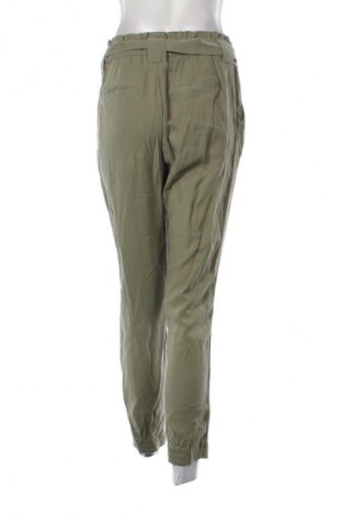 Pantaloni de femei Reserved, Mărime S, Culoare Verde, Preț 69,99 Lei