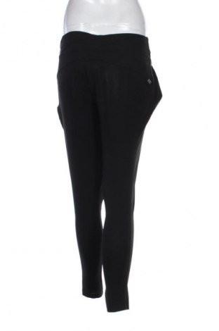 Pantaloni de femei Rinascimento, Mărime S, Culoare Negru, Preț 163,00 Lei