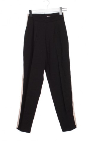 Pantaloni de femei Rinascimento, Mărime XXS, Culoare Negru, Preț 85,99 Lei