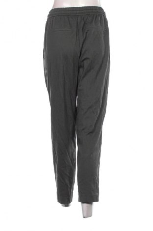 Дамски панталон S.Oliver, Размер XL, Цвят Зелен, Цена 18,99 лв.