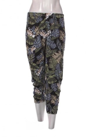 Дамски панталон SHEIN, Размер M, Цвят Многоцветен, Цена 16,99 лв.