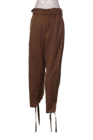 Damskie spodnie SHEIN, Rozmiar 4XL, Kolor Brązowy, Cena 41,99 zł