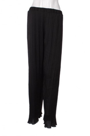 Дамски панталон SHEIN, Размер L, Цвят Черен, Цена 28,99 лв.