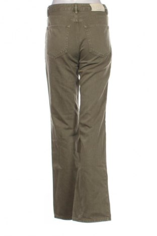 Дамски панталон Stradivarius, Размер S, Цвят Зелен, Цена 44,87 лв.