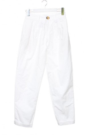 Дамски панталон Stradivarius, Размер XS, Цвят Бял, Цена 54,34 лв.