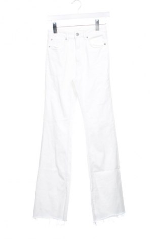 Damskie spodnie Stradivarius, Rozmiar XS, Kolor Biały, Cena 60,99 zł