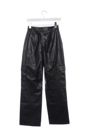 Dámské kalhoty  Stradivarius, Velikost XS, Barva Černá, Cena  367,00 Kč