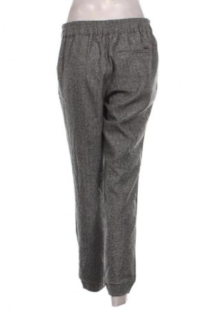 Дамски панталон Tom Tailor, Размер M, Цвят Сив, Цена 17,99 лв.