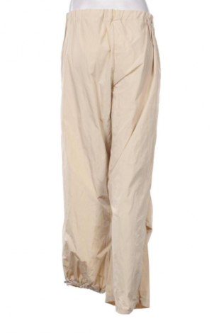 Дамски панталон Unbranded, Размер M, Цвят Бежов, Цена 29,15 лв.