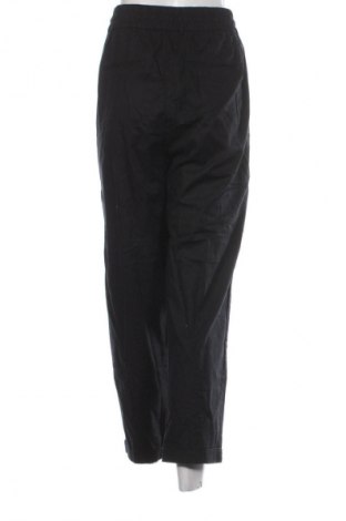Дамски панталон United Colors Of Benetton, Размер XL, Цвят Черен, Цена 17,99 лв.