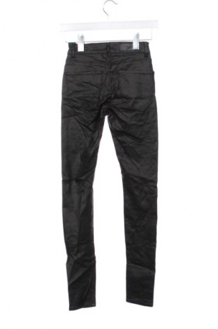 Pantaloni de femei Vero Moda, Mărime XXS, Culoare Negru, Preț 56,99 Lei