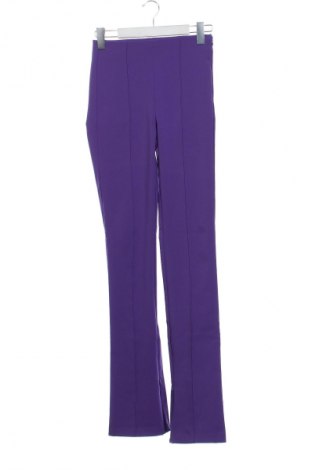 Damskie spodnie Zara, Rozmiar XS, Kolor Fioletowy, Cena 62,02 zł