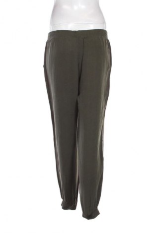 Pantaloni de femei Zara, Mărime M, Culoare Verde, Preț 192,00 Lei