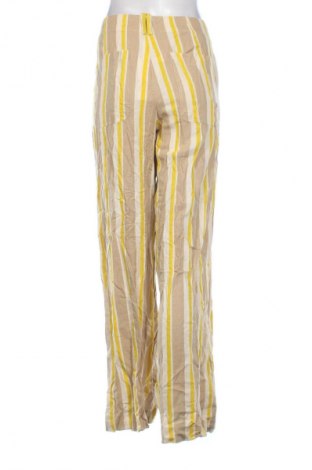 Damenhose Zara, Größe M, Farbe Mehrfarbig, Preis 31,72 €