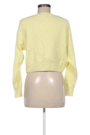Дамски пуловер Bershka, Размер S, Цвят Жълт, Цена 29,15 лв.