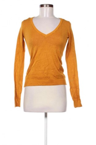 Dámský svetr Bershka, Velikost S, Barva Žlutá, Cena  371,00 Kč