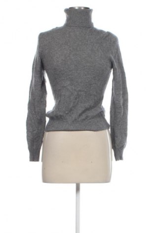 Dámský svetr Sisley, Velikost S, Barva Šedá, Cena  379,00 Kč