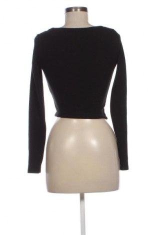 Damski sportowy top Bershka, Rozmiar XS, Kolor Czarny, Cena 33,99 zł