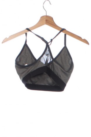 Női sport top Nike, Méret M, Szín Sokszínű, Ár 6 764 Ft