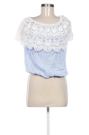 Дамски топ Colloseum, Размер S, Цвят Многоцветен, Цена 12,99 лв.