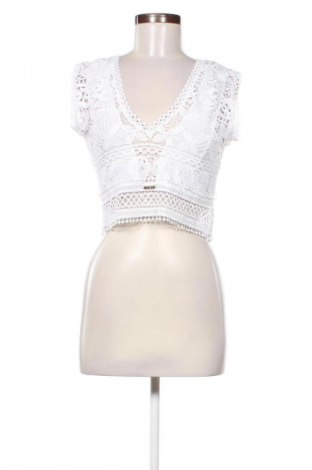Női top Guess, Méret S, Szín Fehér, Ár 8 664 Ft