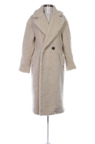 Дамско палто Bershka, Размер S, Цвят Бежов, Цена 117,99 лв.