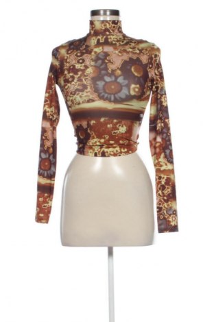 Damski golf Bershka, Rozmiar XS, Kolor Kolorowy, Cena 24,66 zł