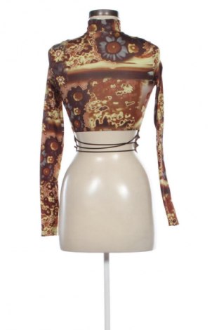 Damski golf Bershka, Rozmiar XS, Kolor Kolorowy, Cena 24,66 zł