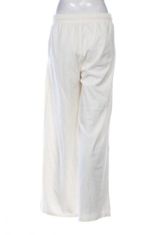 Damen Sporthose Cropp, Größe M, Farbe Ecru, Preis 39,00 €