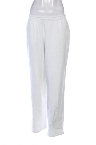 Дамско спортно долнище H&M Divided, Размер L, Цвят Бял, Цена 29,00 лв.