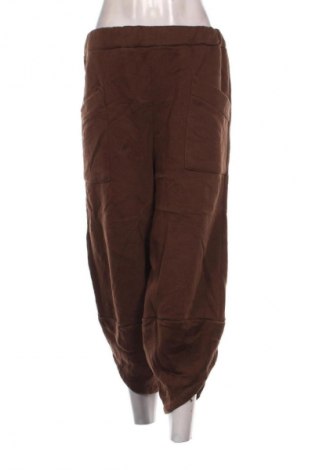 Дамско спортно долнище NEW COLLECTION, Размер XXL, Цвят Кафяв, Цена 31,99 лв.