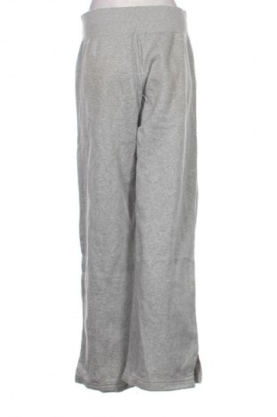 Dámské tepláky Nike, Velikost L, Barva Šedá, Cena  1 429,00 Kč