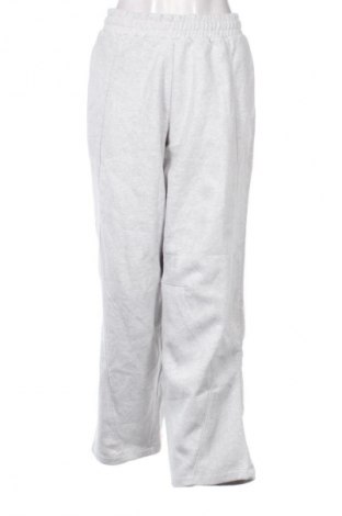 Дамско спортно долнище Pull&Bear, Размер S, Цвят Сив, Цена 46,92 лв.