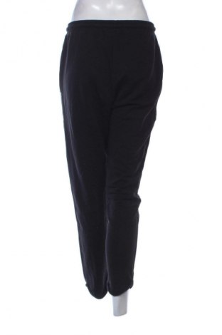 Dámske tepláky Pull&Bear, Veľkosť L, Farba Čierna, Cena  14,77 €