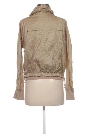 Дамско яке Bershka, Размер L, Цвят Бежов, Цена 47,88 лв.