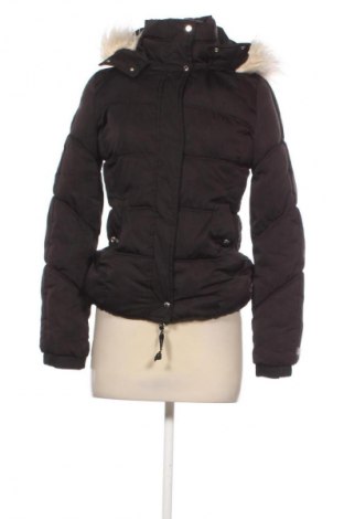 Kurtka damska Bershka, Rozmiar S, Kolor Czarny, Cena 133,66 zł