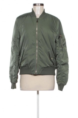 Дамско яке Bershka, Размер XL, Цвят Зелен, Цена 58,00 лв.