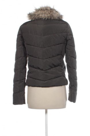 Geacă de femei Clockhouse, Mărime M, Culoare Maro, Preț 151,99 Lei