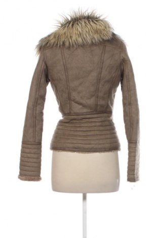 Дамско яке Guess, Размер XS, Цвят Кафяв, Цена 137,99 лв.