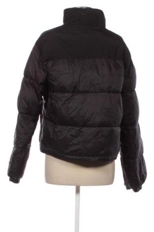 Γυναικείο μπουφάν Pull&Bear, Μέγεθος XL, Χρώμα Μαύρο, Τιμή 30,99 €