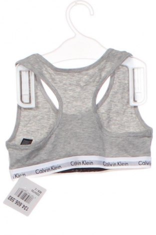 Detská blúzka  Calvin Klein, Veľkosť 8-9y/ 134-140 cm, Farba Sivá, Cena  35,95 €