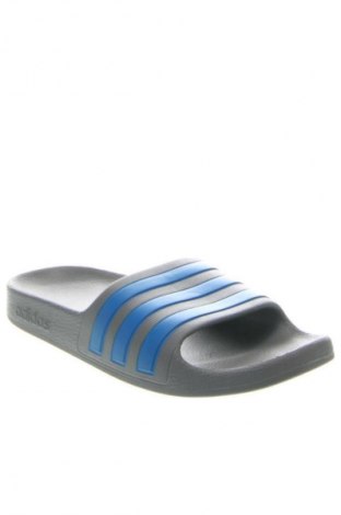 Kapcie dziecięce Adidas, Rozmiar 35, Kolor Kolorowy, Cena 105,75 zł