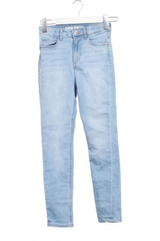 Dziecięce jeansy H&M, Rozmiar 7-8y/ 128-134 cm, Kolor Niebieski, Cena 73,38 zł