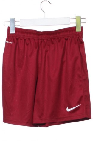 Детски къс панталон Nike, Размер 10-11y/ 146-152 см, Цвят Червен, Цена 27,02 лв.