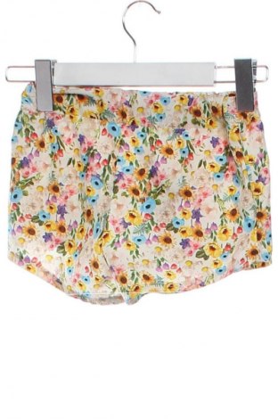 Pantaloni scurți pentru copii Unbranded, Mărime 5-6y/ 116-122 cm, Culoare Multicolor, Preț 36,01 Lei